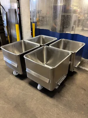 New | in-Stock M&M Equipment Corp. 400# Buggies Bins Illinois US | M&M Equipment Corp. #1405270