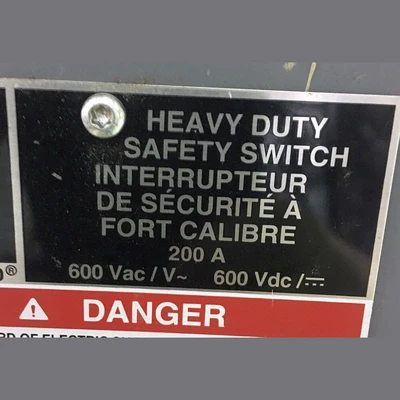 Square D 200 Amp Heavy Duty Safety Switch