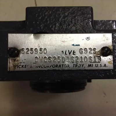 USED VICKERS CVCS25D1S210S19