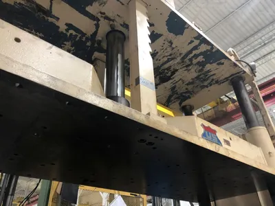 USED 1982 US PRESS US PRESS 50T SPL PRESS