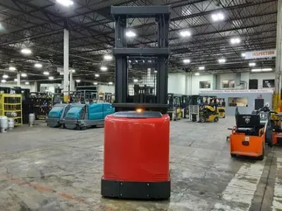 USED 2018 RAYMOND 560-OPC30TT