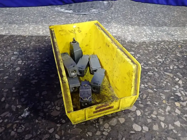 Used ALLENBRADLEY 802TD Relays & Switches Ohio US | HGR 24 #878319