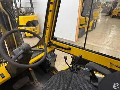 USED 2005 YALE GLP060ZG