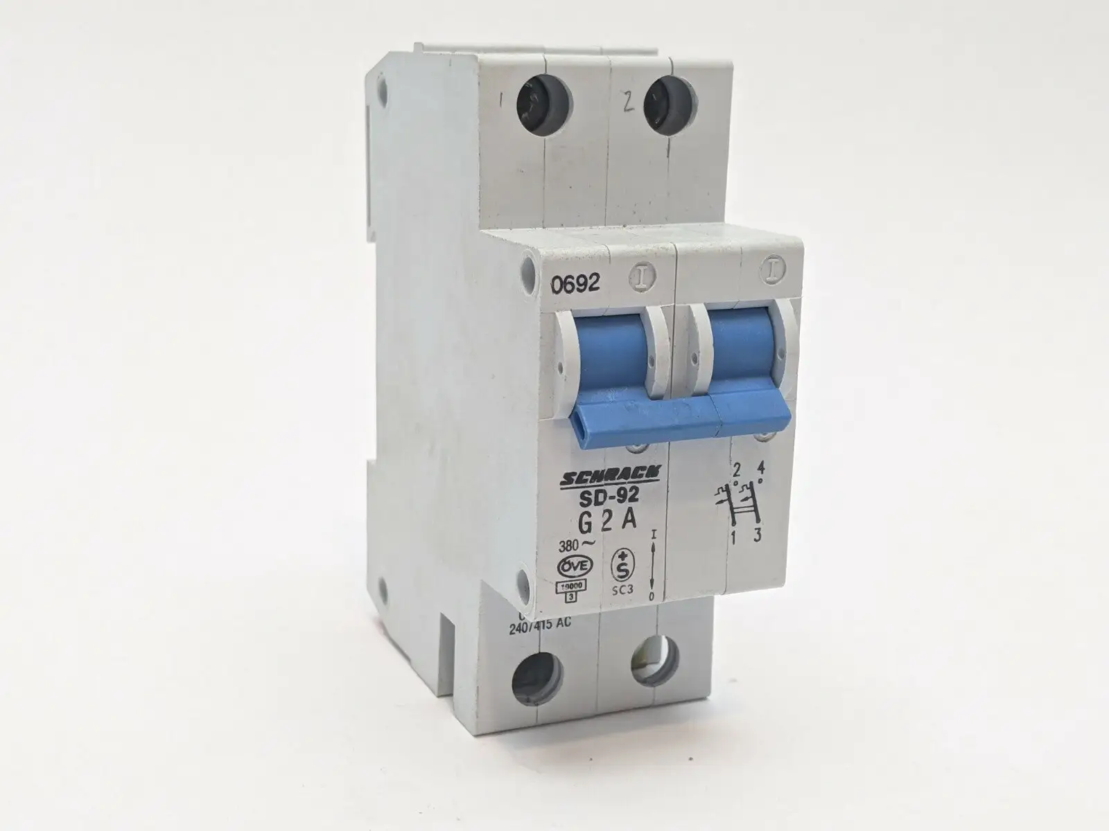 SD-92-G2A | Schrack  Circuit Breaker 2 Pole 2A Rated 240-415 VAC - Used
