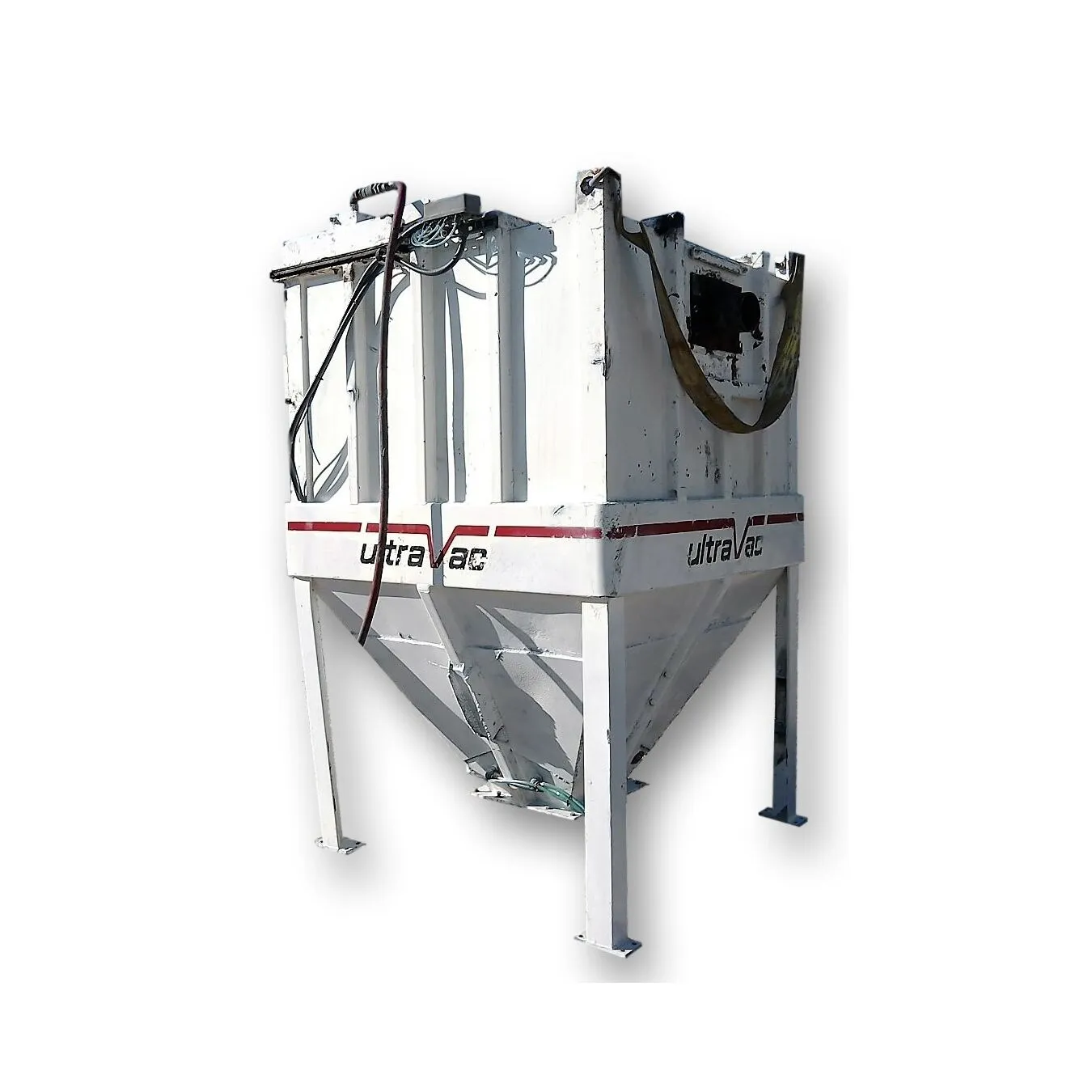 1,072 CFM Used UltraVac Industrial Vacuum Dust collector 153 sq ft