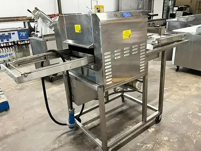 BELSHAW TG-50 Donut Warmer and Glazer | Harvest Equipment and Fabrication Inc (2)
