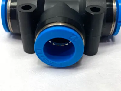 New | in-Stock Festo Push-In T-Connector for 12mm OD Tubing LOT OF 4 Parts (Hydraulics and Pneumatics) Michigan US | Maverick Industrial Sales #1391148