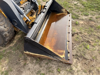 Used 2015 JOHN DEERE 326E WITH 1,162 HOURS Skid Steer Loaders Michigan US | Miedema Asset Management Group #1424758