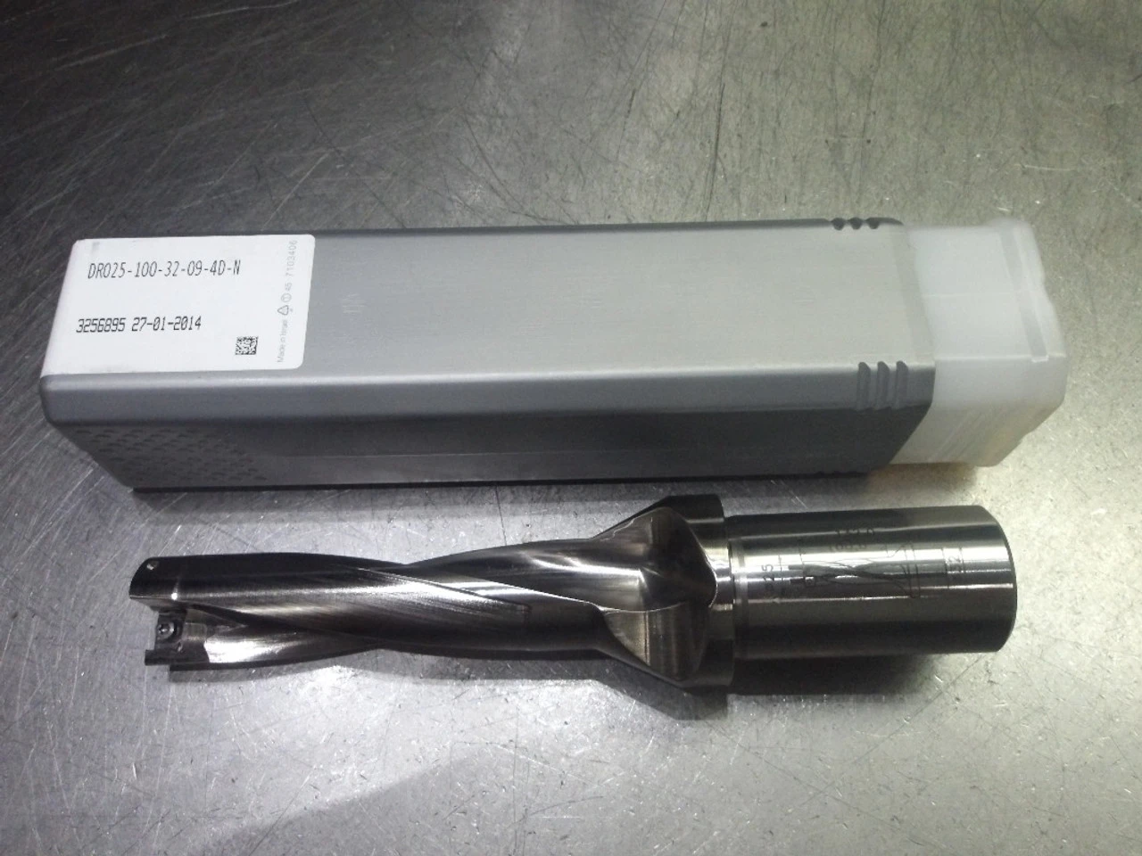 Iscar 25mm Coolant Thru Drill 32mm Shank DR025-100-32-09-4D-N (LOC3534)