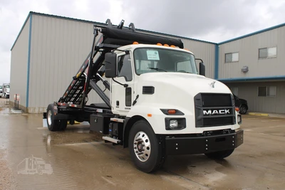 New | in-Stock 2025 MACK MD6 Rolloff Trucks Texas US | Roll Off Truck World #1491872