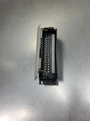 USED Allen-Bradley 1756-TBCH Ser A Plug & Standard Cover Module
