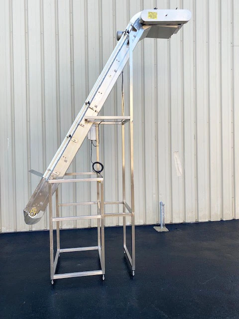 PCS Cleated Belt Incline Conveyor