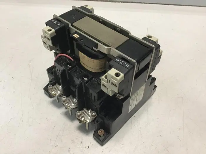 Used KLOCKNER MOELLER DIL 4-22-NA PLC Contactors Michigan US | Ideal Machinery #704893