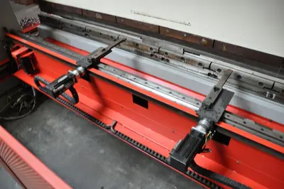 USED BEYELER BYSTRONIC PR6 200 TON X 4100 MM CNC