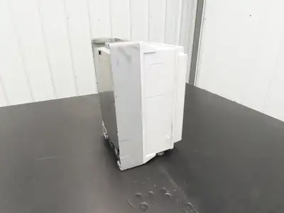 Allen Bradley 20AD040C3AYNANC0 PowerFlex 70 AC Drive 30Hp 480VAC 3Ph 40A Ser A