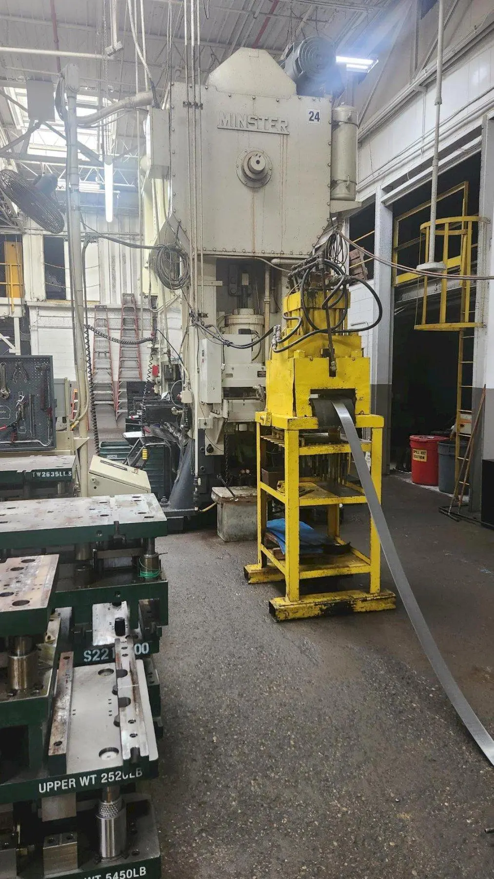 USED 1985 MINSTER E2-300-84-48 HEVI-STAMPER