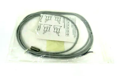 NEW LOT OF 2 HTM FCU1-0801N-A3R2 PROXIMITY SENSORS FCU10801NA3R2
