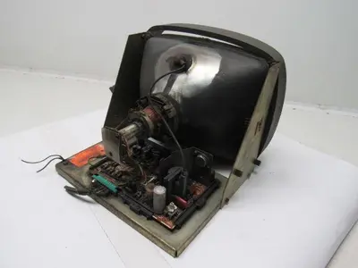Cybelec CNC-7000 12" Computer Monitor W/Burn In Image