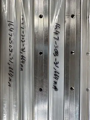 Motion Industries Caged Ball Linear Motion Guide 1647-303-31,664mm (BIN-2.6.5)