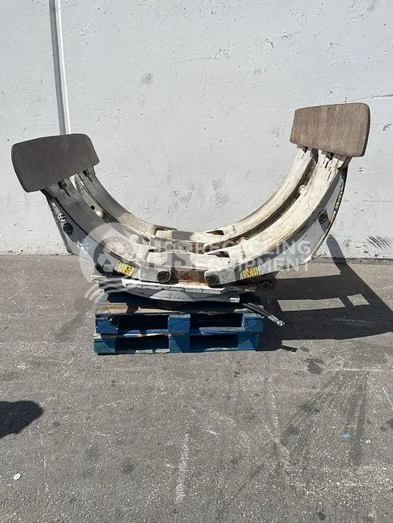 Used CASCADE TWO (2) 90F-RCP-301 F-SERIES ROLL CLAMPS Coil Lifters California US | US Recycling Equipment #475436