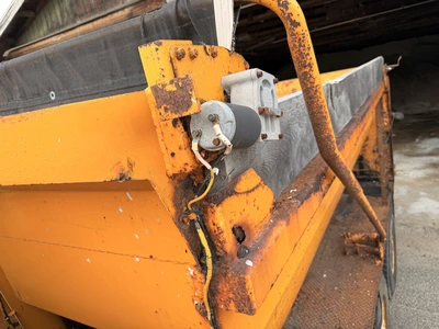 Used 1997 FORD LT9513 6X4 Dump trucks Michigan US | Miedema Asset Management Group #1437088