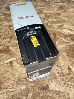 Allen Bradley PowerFlex 700 20BD3P4A0AYNANC0 460V 2HP Drive @(bin 1.4.4)