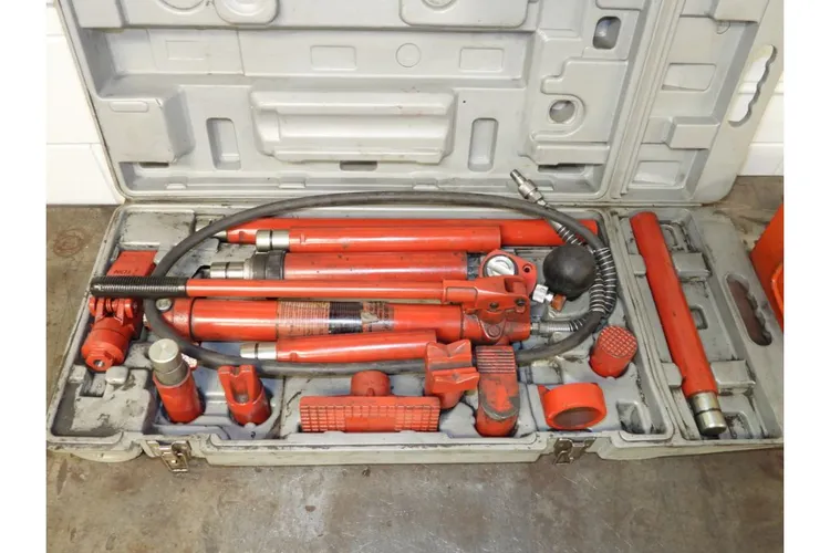 Used _UNKNOWN_ _UNKNOWN_ Hydraulic Pumps Ohio US | Thompson Auctioneers #1516365