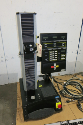 USED 2002 INSTRON 442