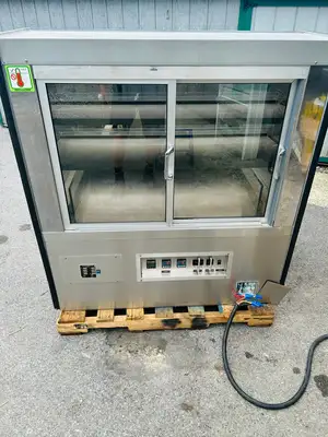 Custom Deli Inc. DILW4SS Heated Display Case Fully Refurbished