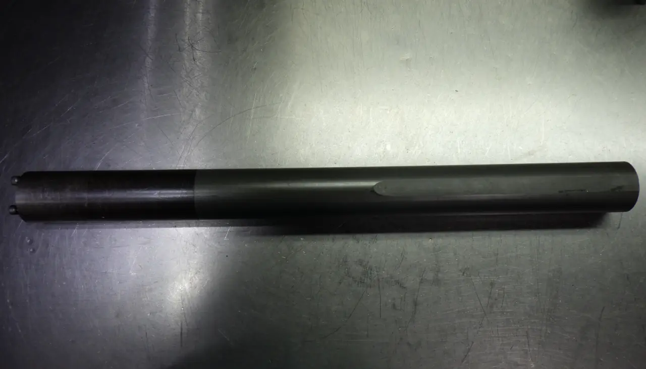Kennametal H40 Coolant Thru Carbide Boring Bar 2.5" Shank 29" OAL C-222333 R00 (LOC93B)