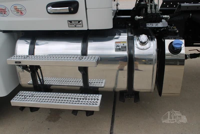 Used 2027 PETERBILT 548 Hooklifts & Roll-Offs Texas US | Roll Off Truck World #1491992