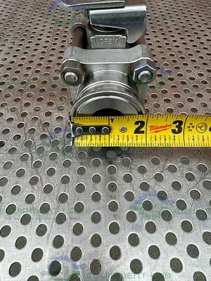 USED WHITEY SS-65TSC16 STAINLESS STEEL BALL VALVE W/ 1" SANITARY FITTING