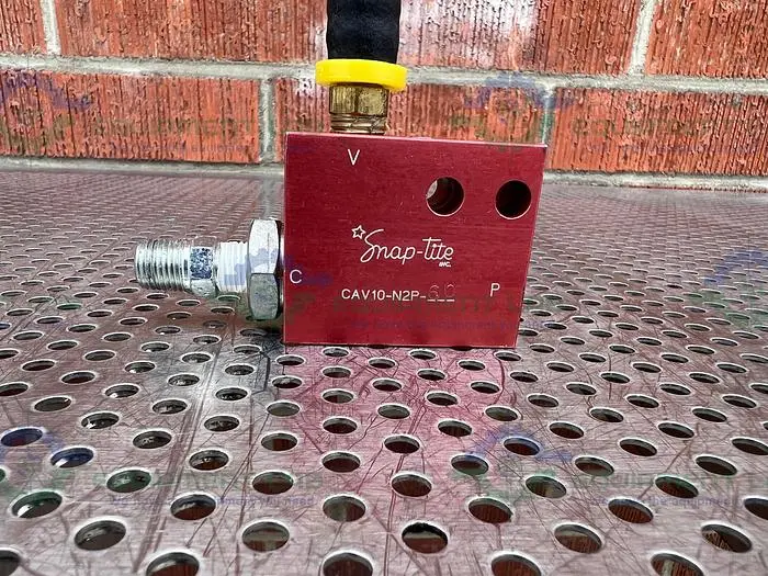 Used SNAP TITE CAV10-N2P-60 CHECK VALVE BLOCK Valves/Fittings California US | Equipment Lab #485515