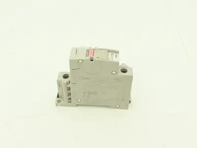 IDEC NC1V-1100 5 Amp Circuit Protector 1 Pole A Curve 250VAC/65VDC Lot of 7