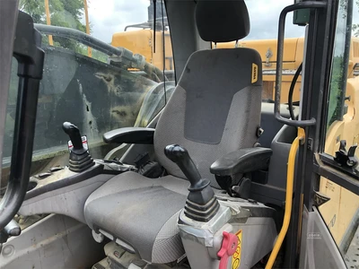 Used 2011 VOLVO EC700CL Crawler Excavators | Abele Tractor #1342879
