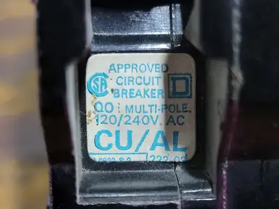 Used SQUARE D QO215 Switchgears British Columbia CA | Lenmark #242295