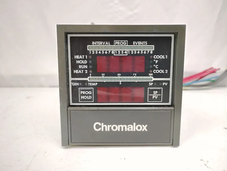 Used CHROMALOX 2030-22810 Temperature Controls US | Sporadic Surplus LLC #1058458