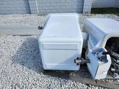 Used 2010 ALTEC INSULATED BUCKET Aerial Work Platforms Florida US | Monster Equipment #1382732
