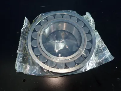 NEW SKF 22220E