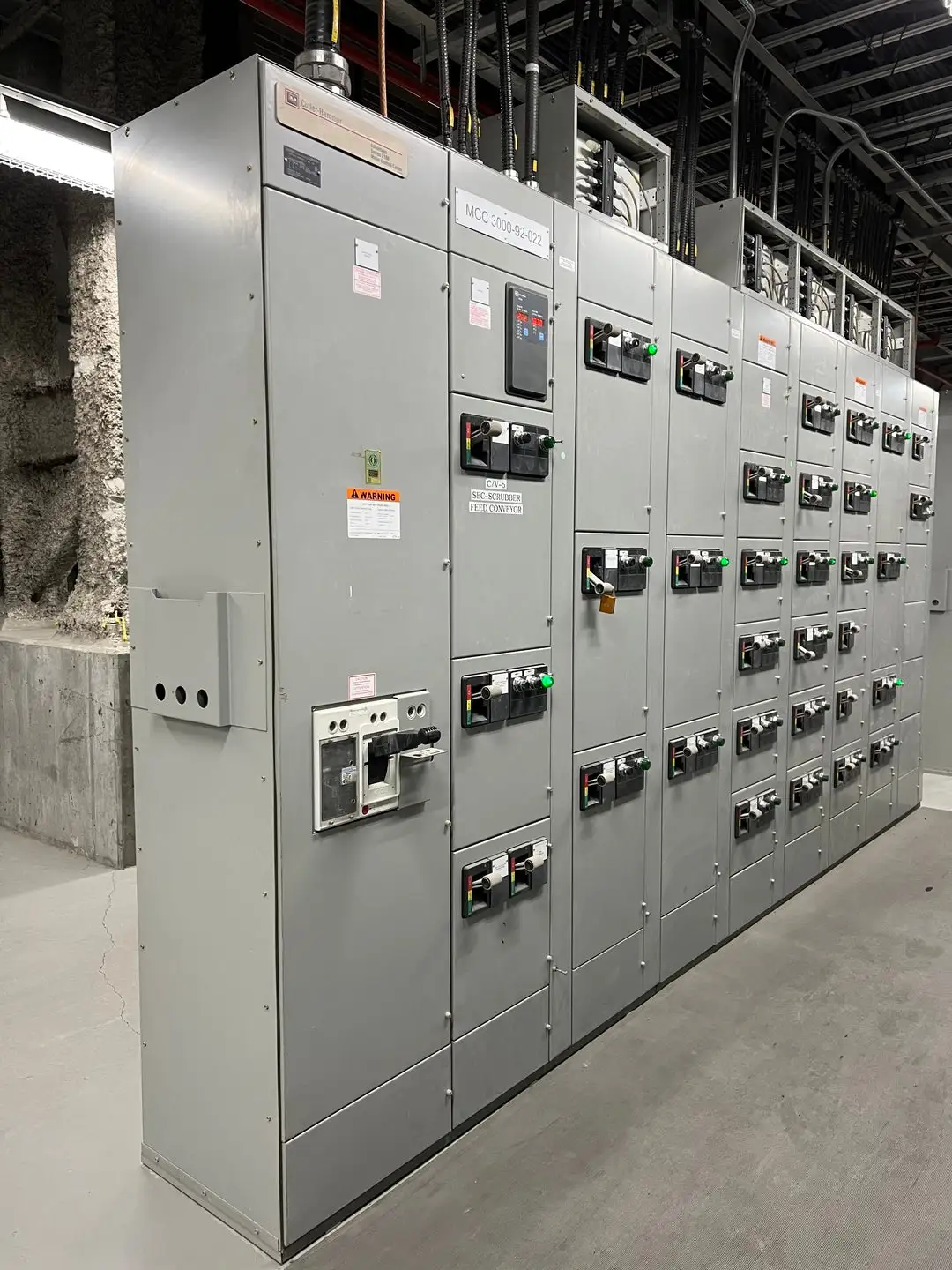 Advantage 2100 MCC, 600V, 3-Ph, 1200A, 9 Sections
