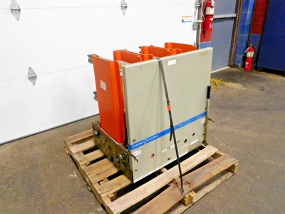 Used GE VB 7.2-500-3 Circuit Breakers Ohio US | Equipment Recovery Corp. #1330902