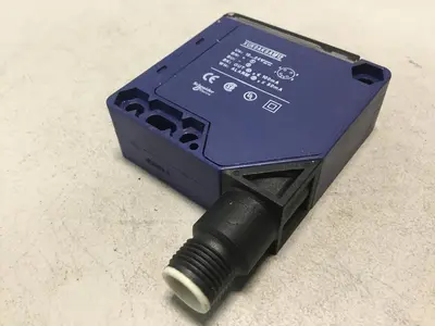 Used TELEMECANIQUE XUK0AKSAM12 Relays & Switches Michigan US | Ideal Machinery #1308924