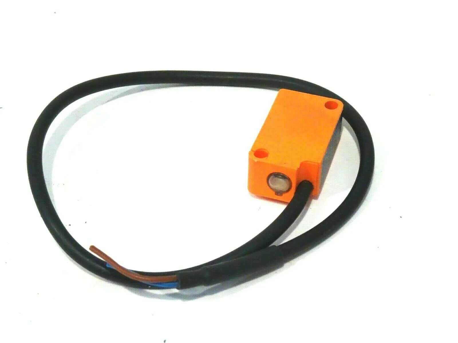 USED EFECTOR IS-2002-AROA INDUCTIVE SENSOR IS3501 IS2002AROA