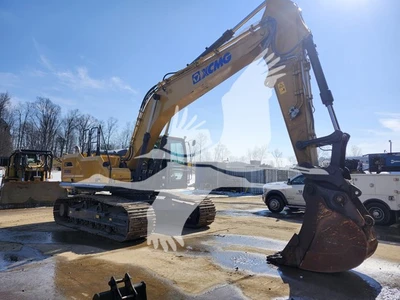 USED 2023 XCMG XE300U