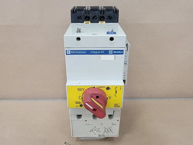 Used TELEMECANIQUE LD4LD030FC Switchgears British Columbia CA | Lenmark #239432