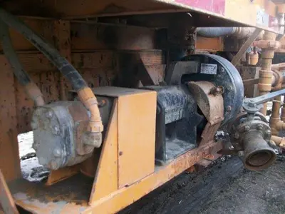 USED 1980 FORD 8000 TANDEM AXLE OILFIELD PUMP / KILL TRUCK