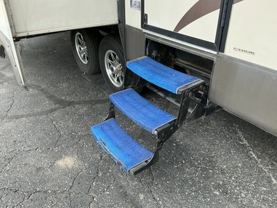 Used 2012 CROSSROADS RUSHMORE 34SB Campers, Caravans, Motorhomes Michigan US | Miedema Asset Management Group #1406929