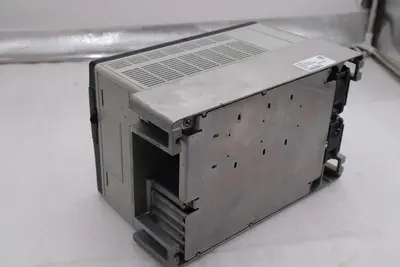 Allen-Bradley PowerFlex 70 20AB015A0AYNANG0 MFG. 2016 AC Drive STOCK 2441