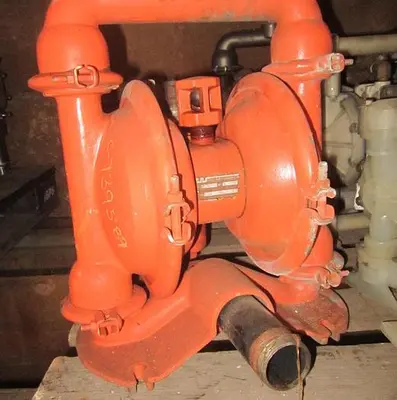 USED WILDEN M400/NE