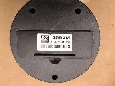 DIGITAL PRESSURE GAUGE 300 PSI MGA-300-9V-R by SSI